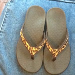 Vionic flip flops with leopard print straps